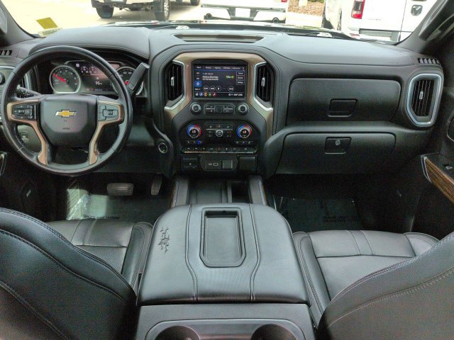 Used 2021 Chevrolet Silverado 1500 High Country w/ Technology Package AWD/4WD image 16