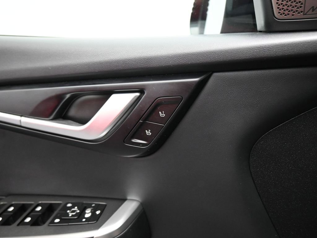 Used 2022 Kia EV6 Wind image 40