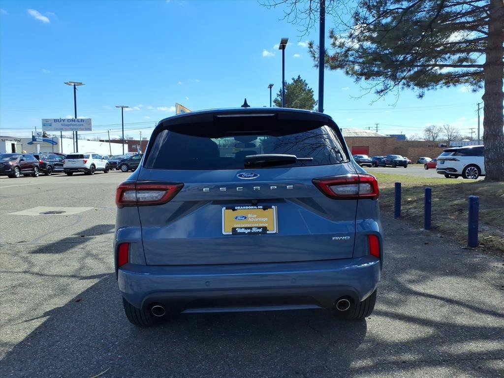 Certified 2024 Ford Escape ST-Line w/ Tech Pack #1 image 3