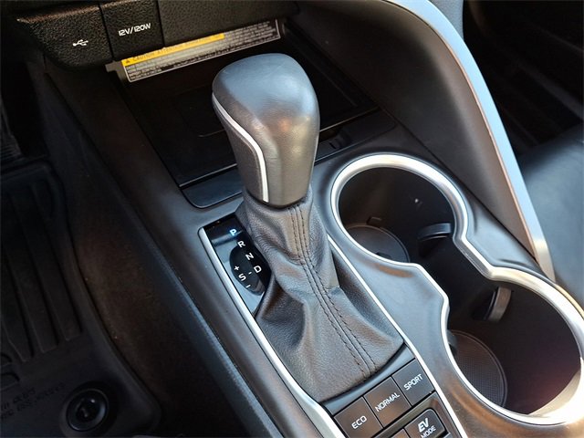 Used 2021 Toyota Camry XLE image 15