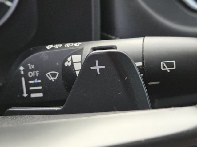 Used 2024 Nissan Rogue S image 21