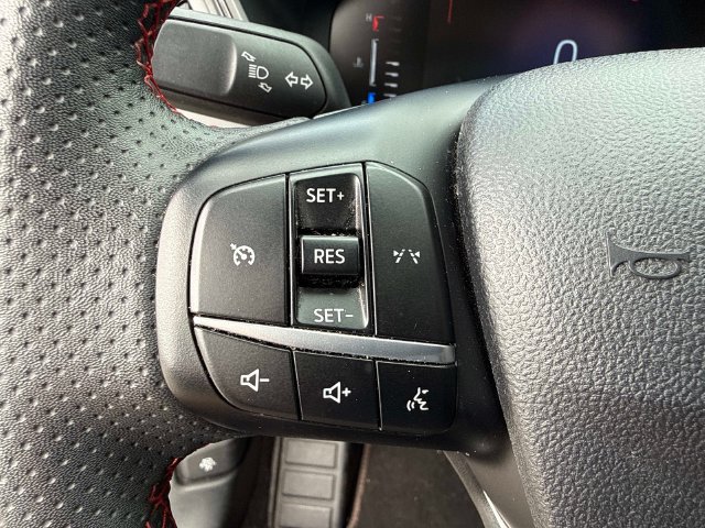 Certified 2023 Ford Escape ST-Line FWD image 31