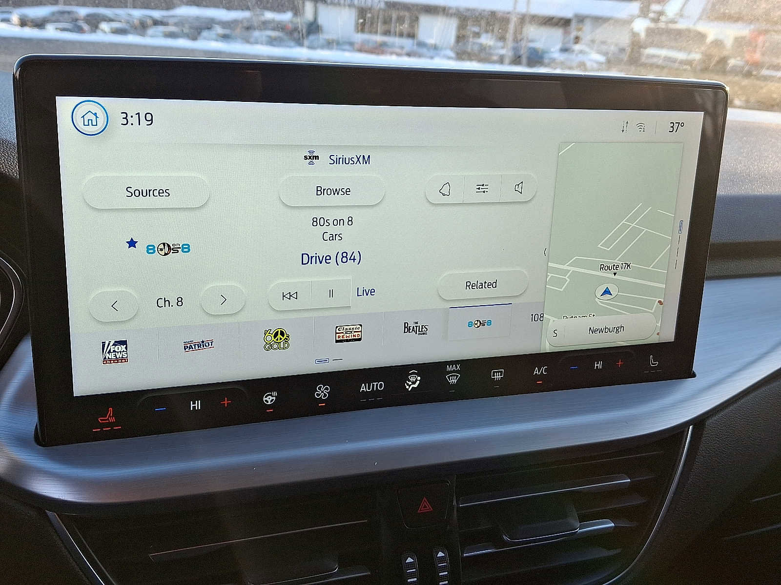 Certified 2024 Ford Escape Platinum w/ Premium Technology Package image 17