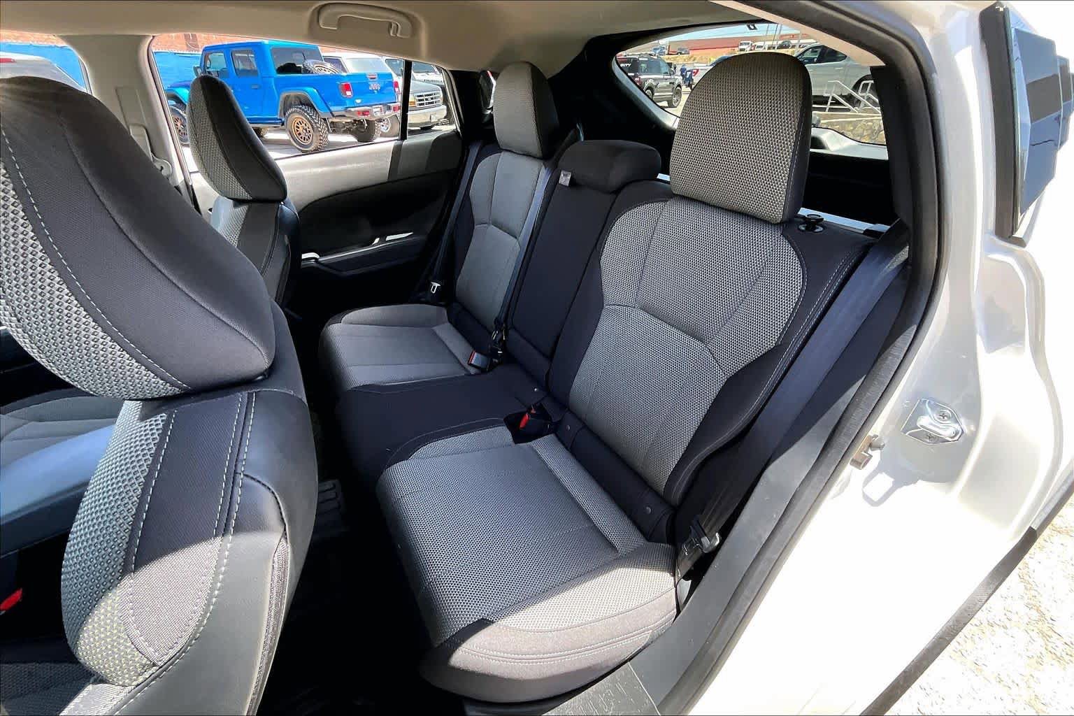 Used 2024 Subaru Crosstrek 2.0i Premium w/ Crosstrek Mirror Package AWD/4WD image 19