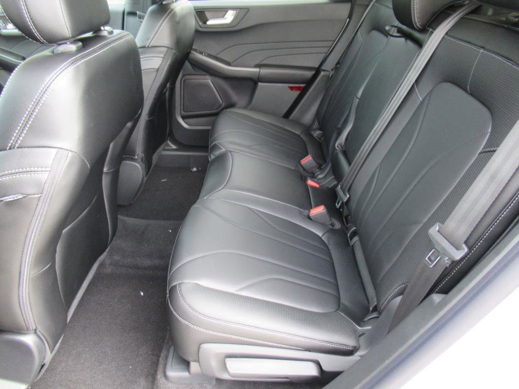 Certified 2025 Ford Escape SE w/ PHEV Premium Package image 20