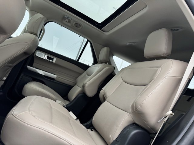 Certified 2023 Ford Explorer Limited w/ Limited Technology Package image 12