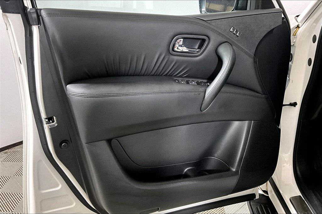 Used 2023 Nissan Armada SL w/ Midnight Edition Package RWD image 18