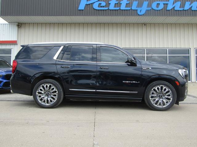 Used 2024 GMC Yukon Denali Ultimate AWD/4WD image 2