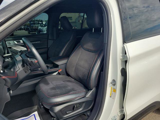 Certified 2025 Ford Explorer ST AWD/4WD image 18