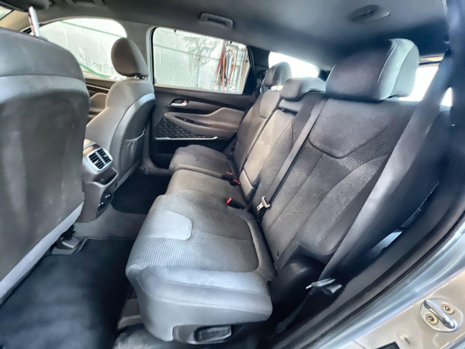 Used 2020 Hyundai Santa Fe SEL w/ Convenience Package image 23