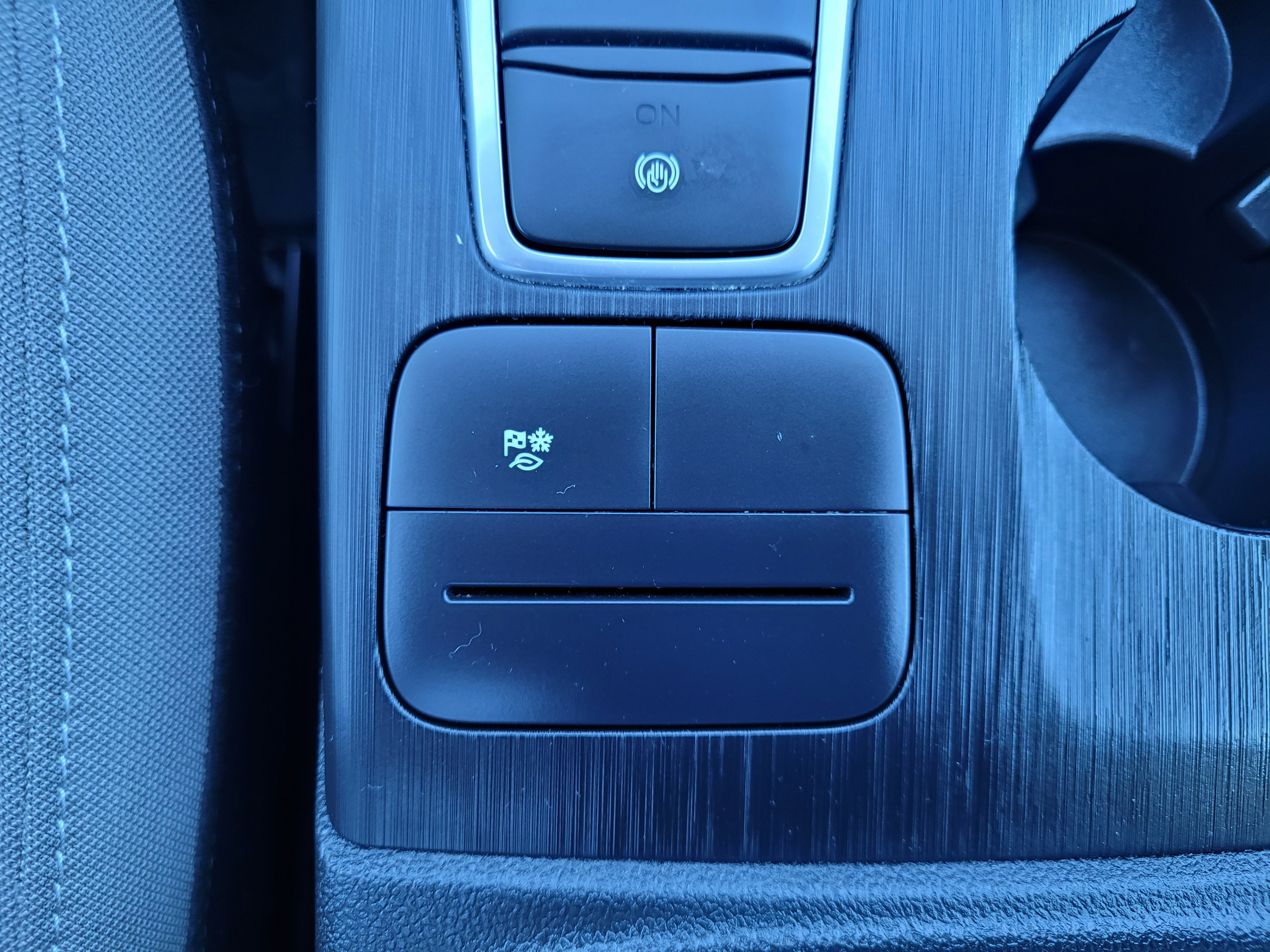 Certified 2022 Ford Escape SE w/ Convenience Package FWD image 24