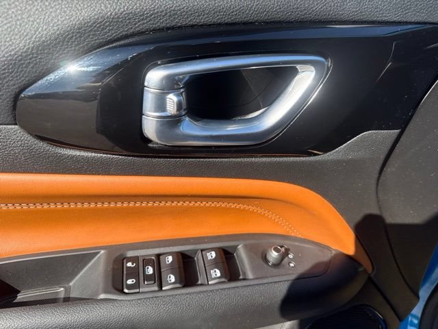 Used 2025 Jeep Compass Limited AWD/4WD image 15