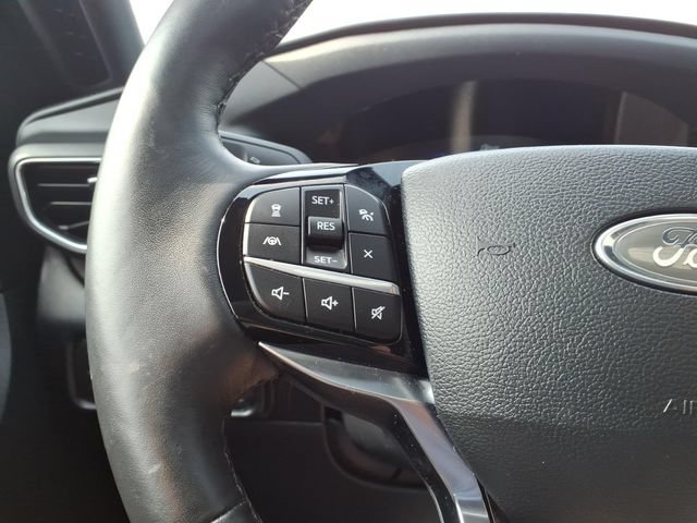 Certified 2022 Ford Explorer Platinum w/ Equipment Group 601A AWD/4WD image 17