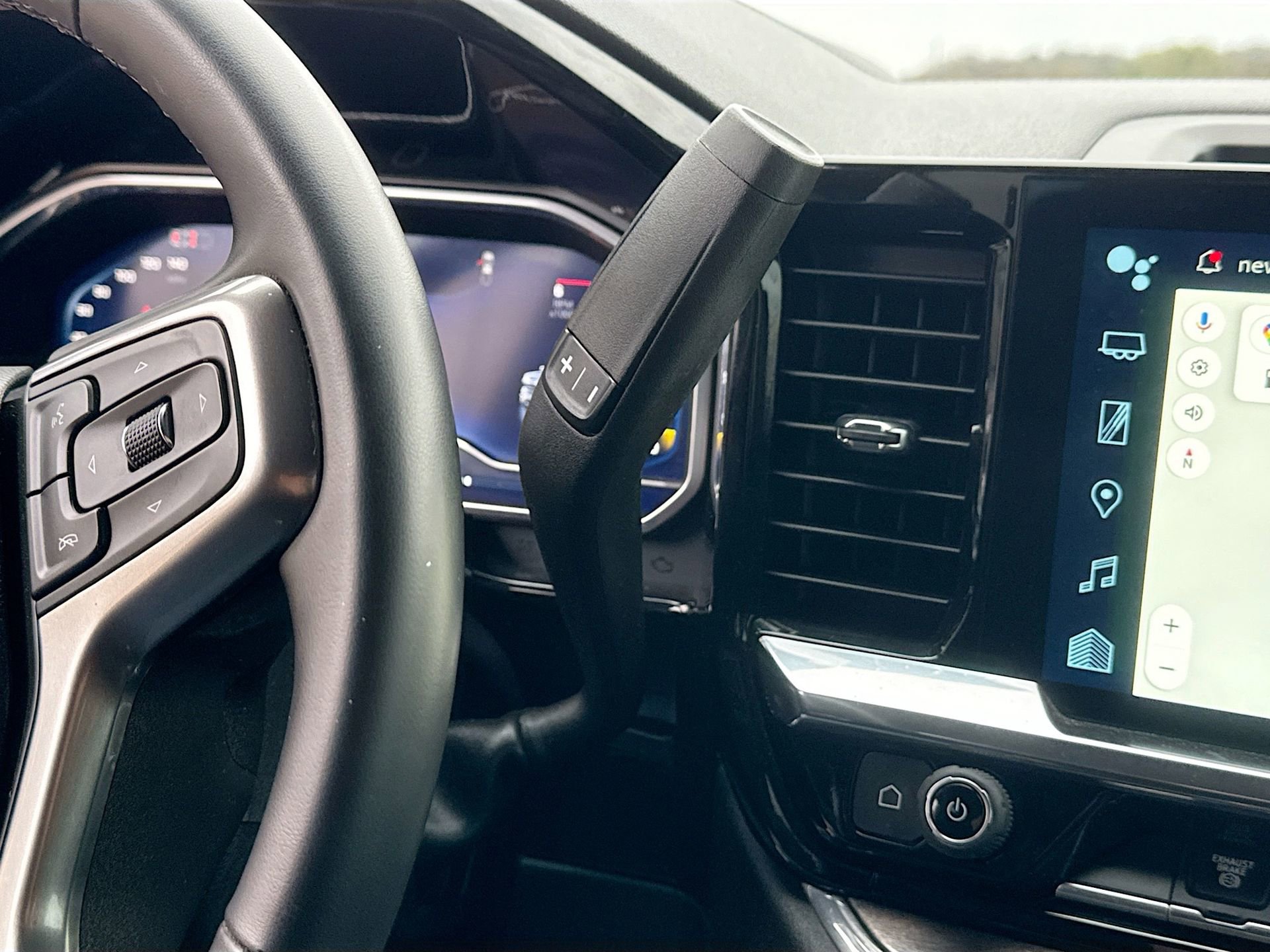 Used 2024 Chevrolet Silverado 3500 LTZ w/ LTZ Plus Package image 22