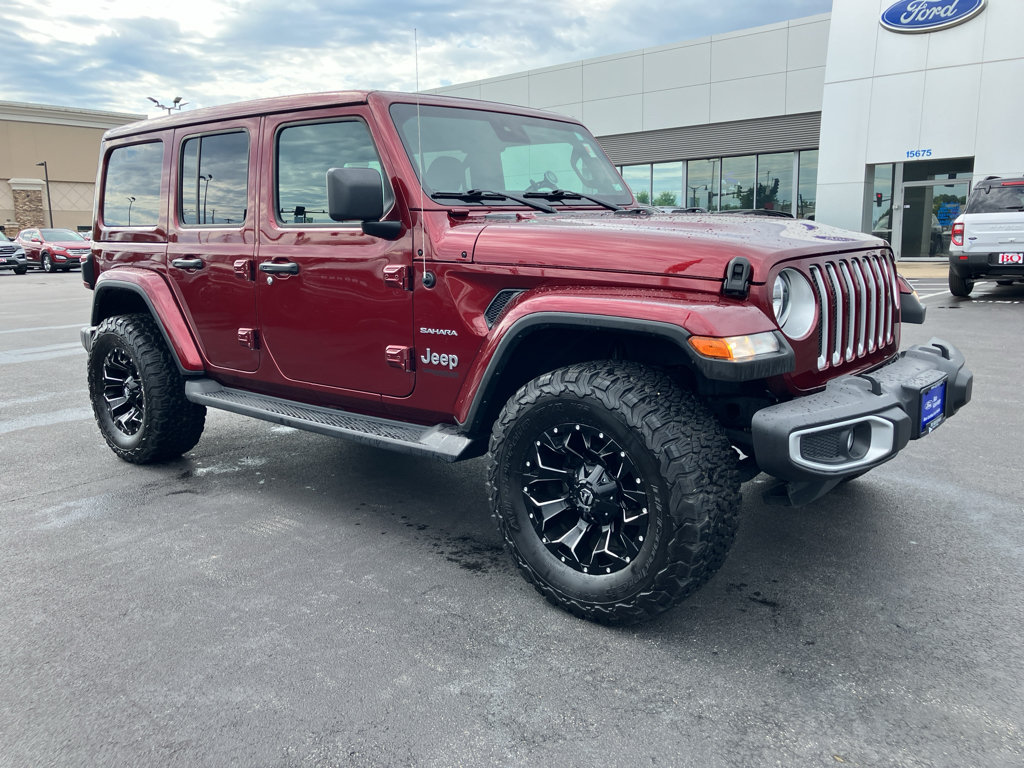 Used 2021 Jeep Wrangler Unlimited Sahara AWD/4WD image 8