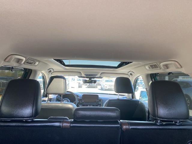 Used 2024 Nissan Pathfinder Platinum w/ Cargo Package AWD/4WD image 10