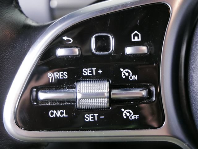 Used 2023 Mercedes-Benz GLA 250 4MATIC image 26