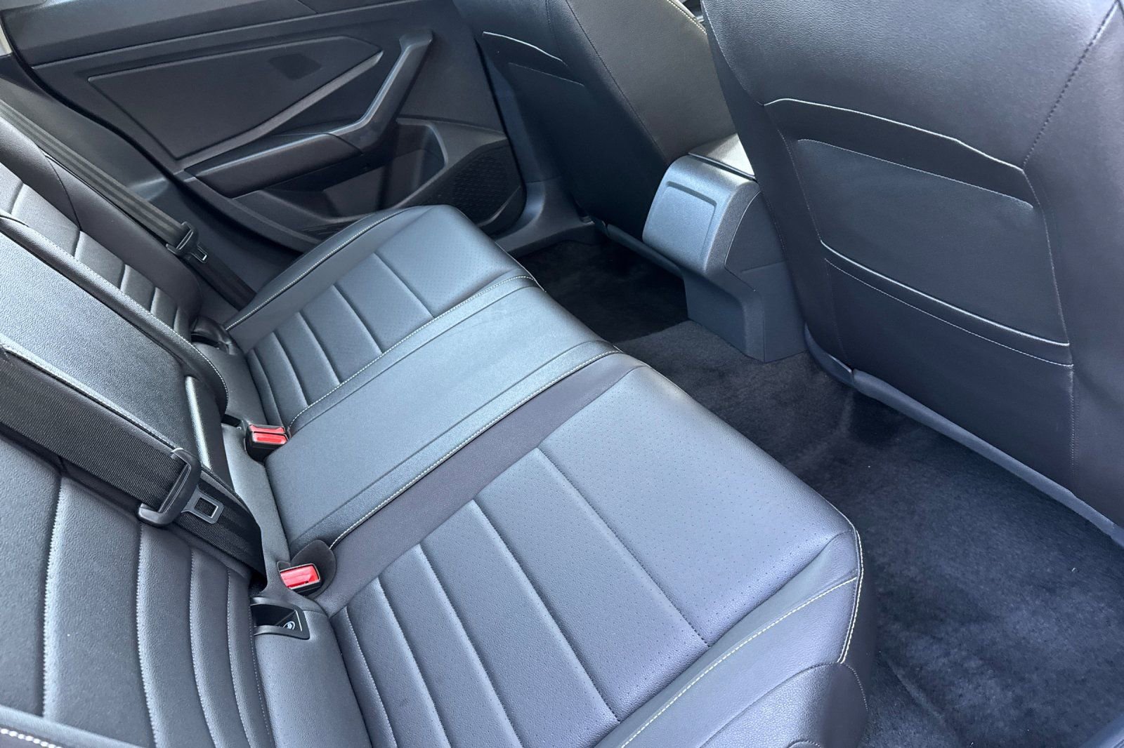 Used 2023 Volkswagen Jetta SE FWD image 17