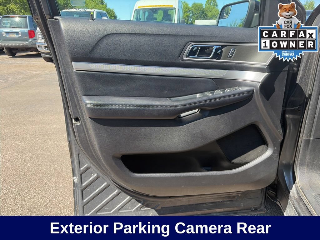 Certified 2017 Ford Explorer XLT w/ Equipment Group 201A FWD image 16