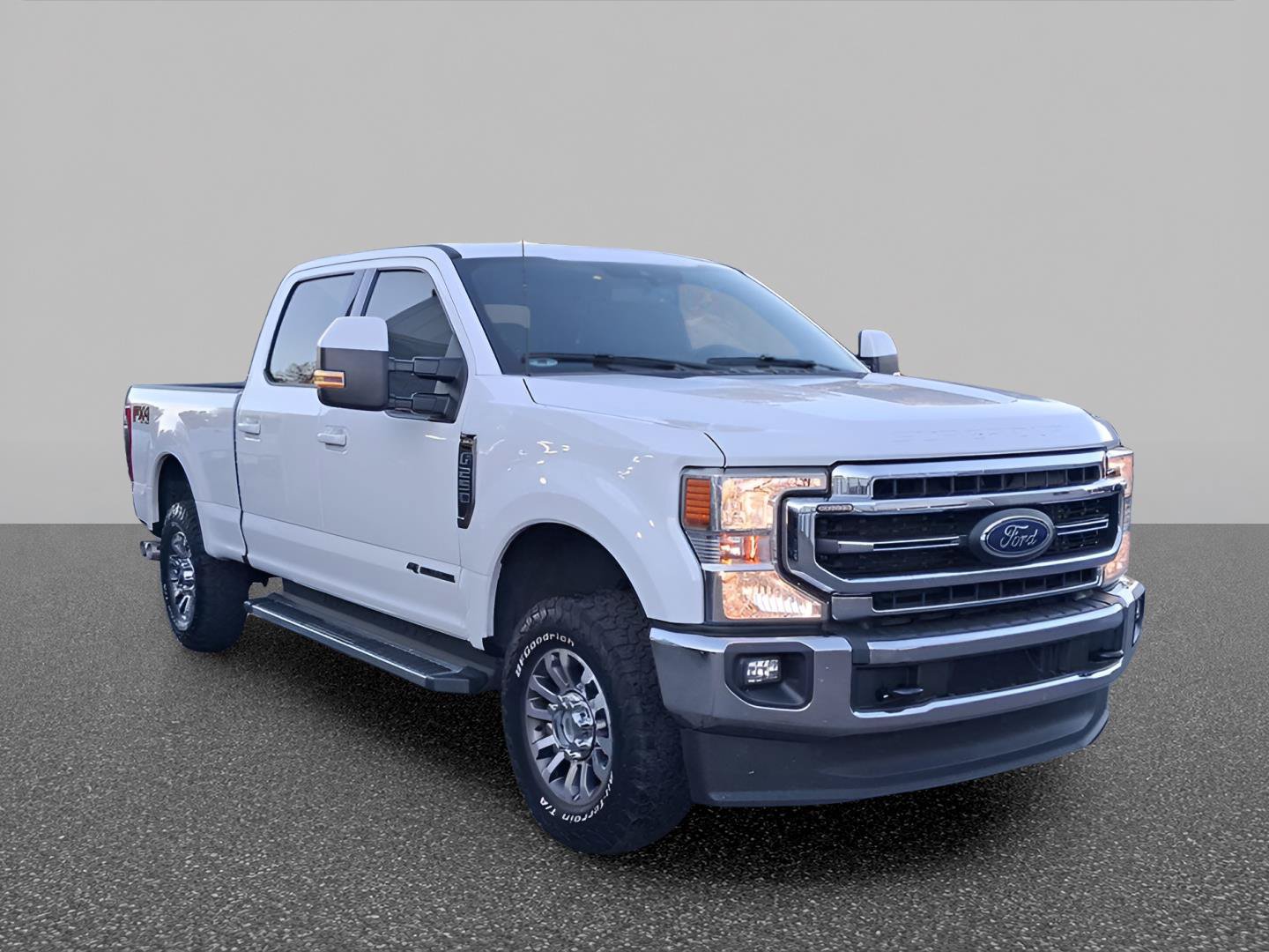 Certified 2022 Ford F250 4x4 Crew Cab Super Duty image 3