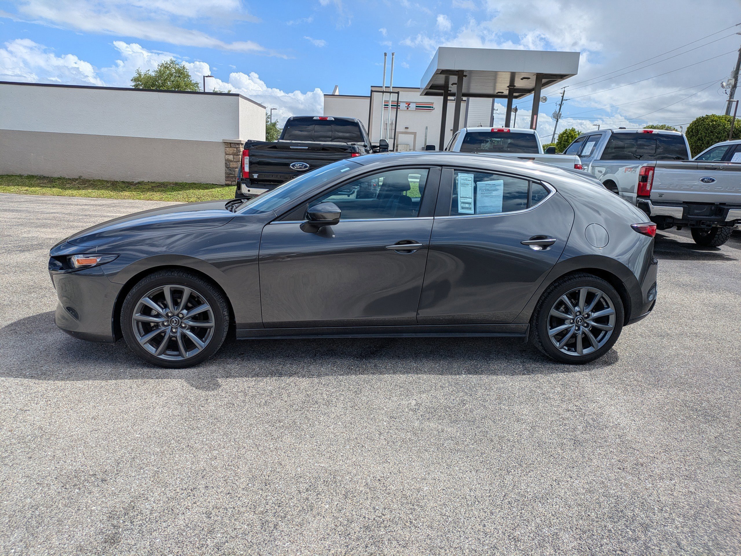 Used 2022 MAZDA MAZDA3 s image 2