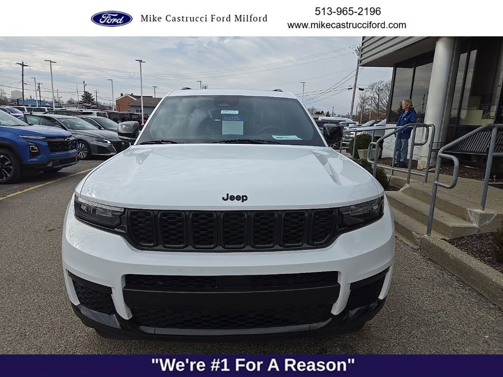 Used 2024 Jeep Grand Cherokee L Altitude image 6