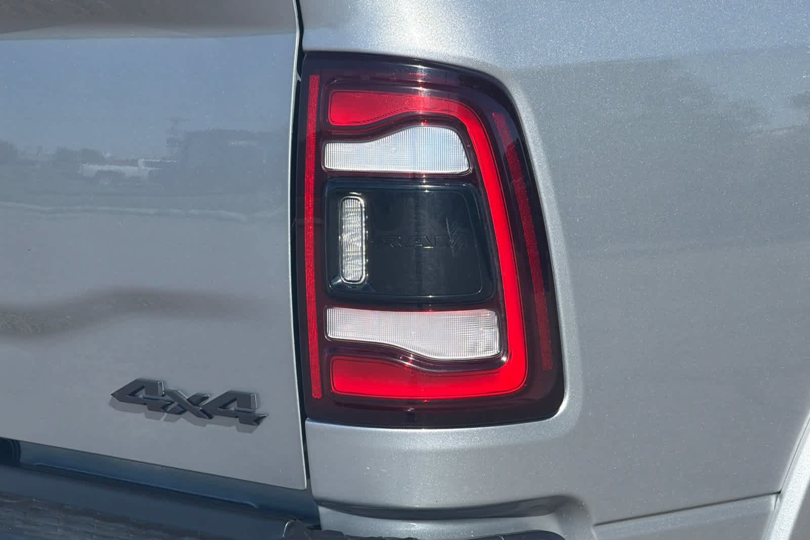 Used 2022 RAM 2500 Laramie w/ Night Edition AWD/4WD image 26