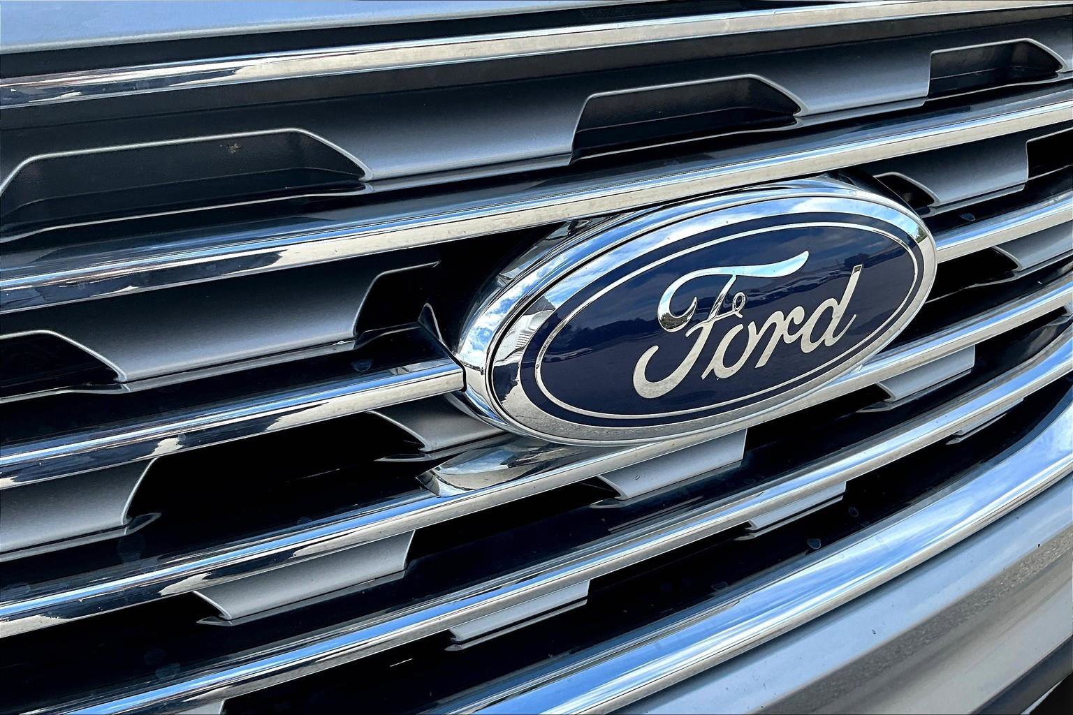 Certified 2022 Ford Edge SEL w/ Convenience Package image 23