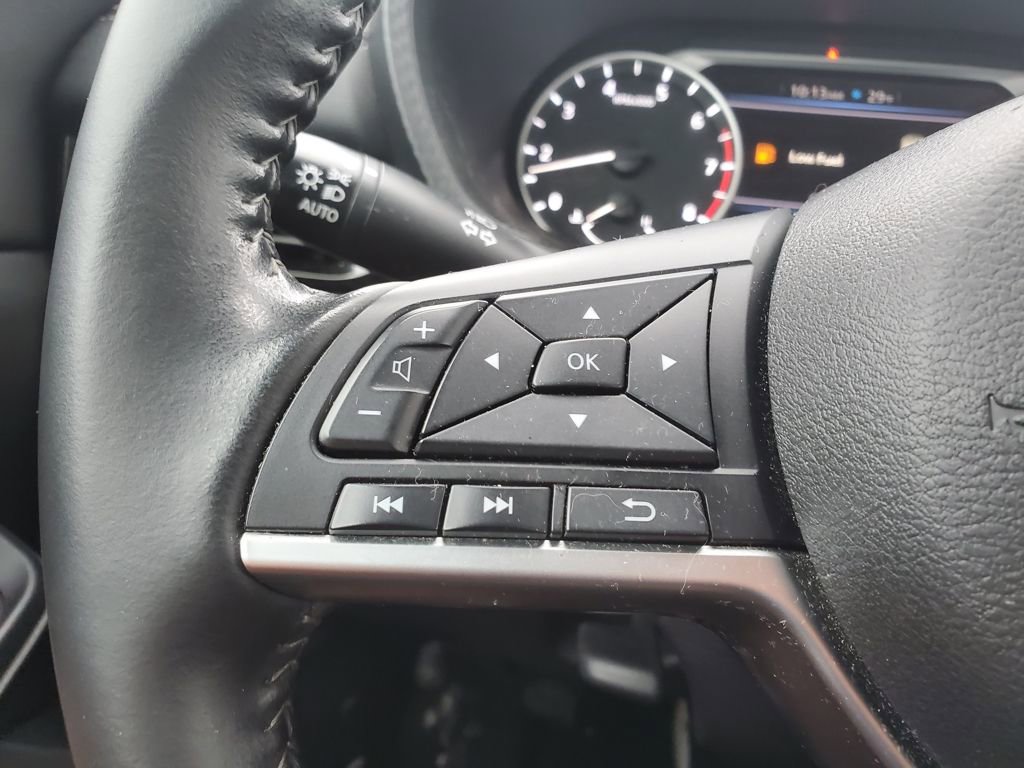 Used 2022 Nissan Sentra SV image 17