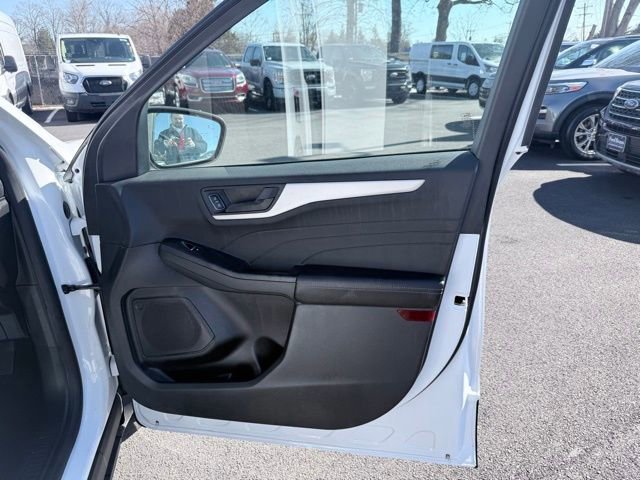 Certified 2022 Ford Escape SE w/ Convenience Package image 12