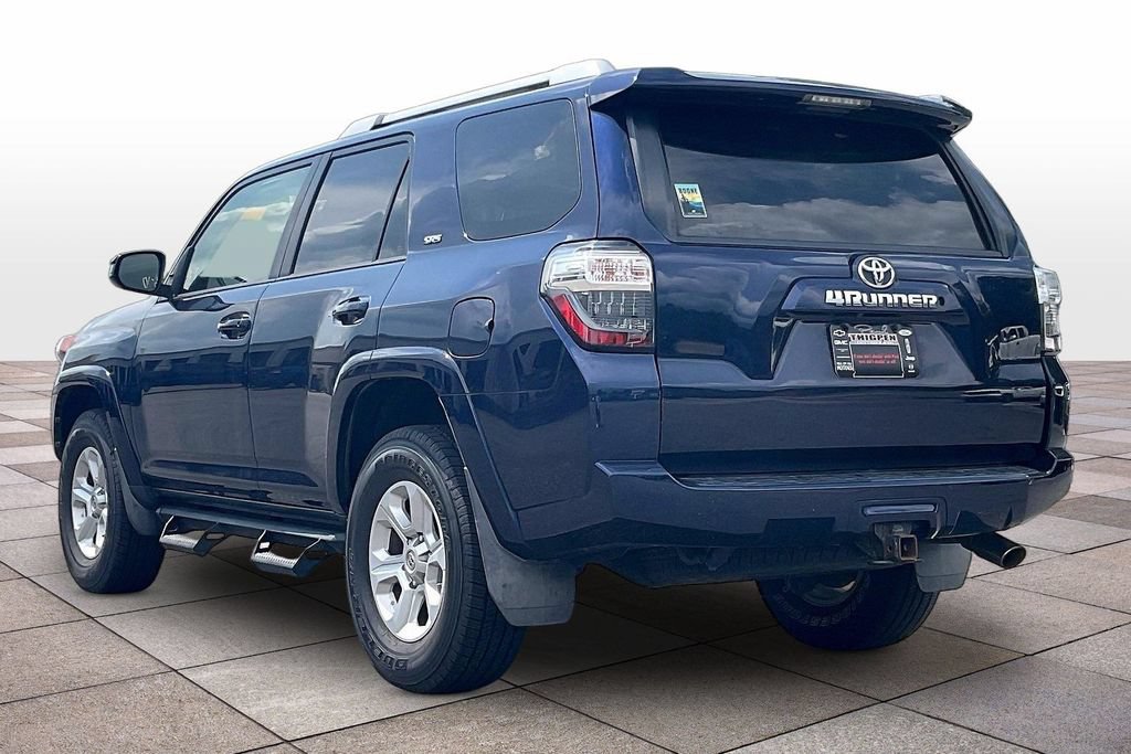 Used 2018 Toyota 4Runner SR5 w/ Wilderness Package AWD/4WD image 2
