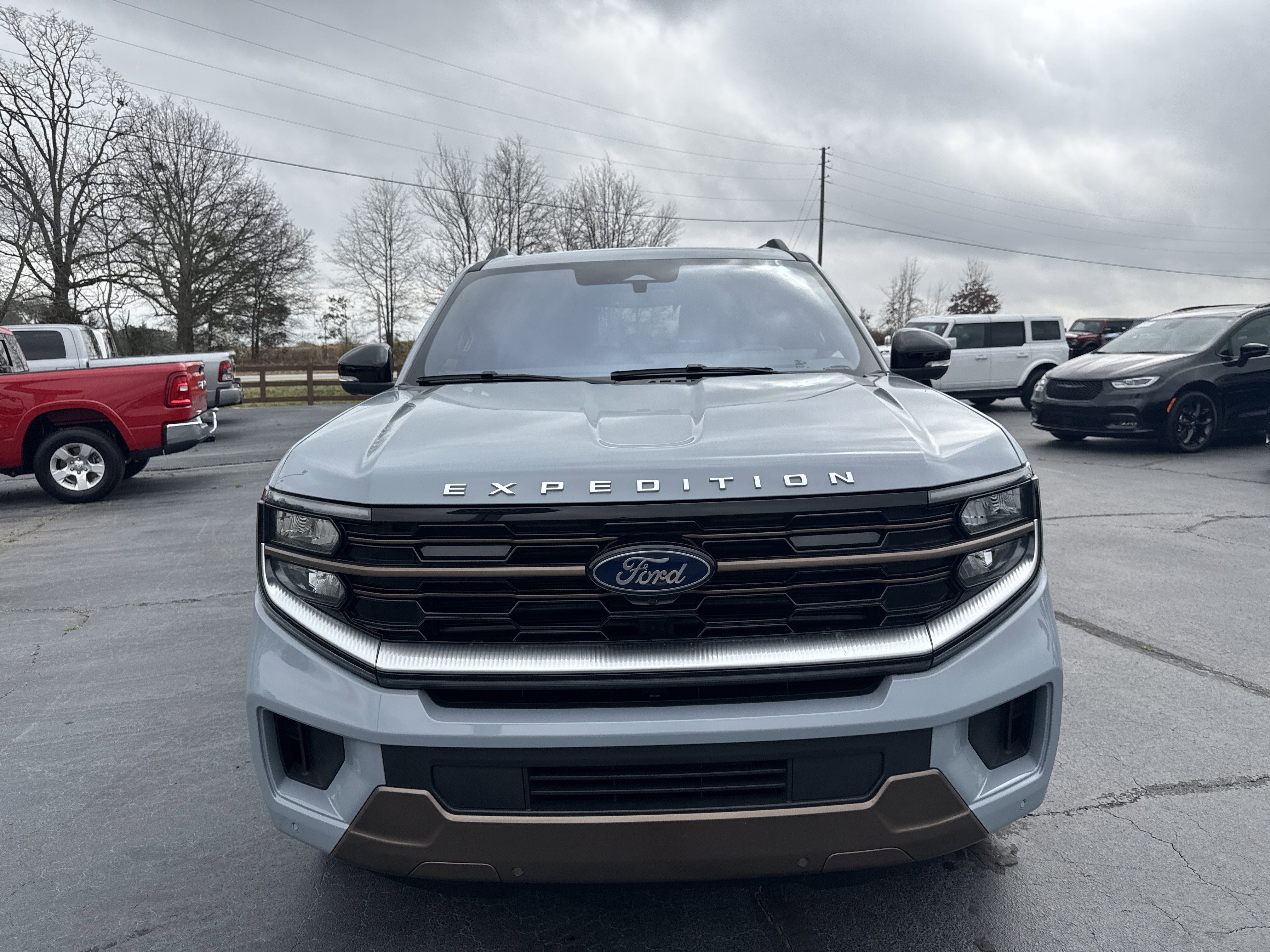 Certified 2025 Ford Expedition King Ranch image 3