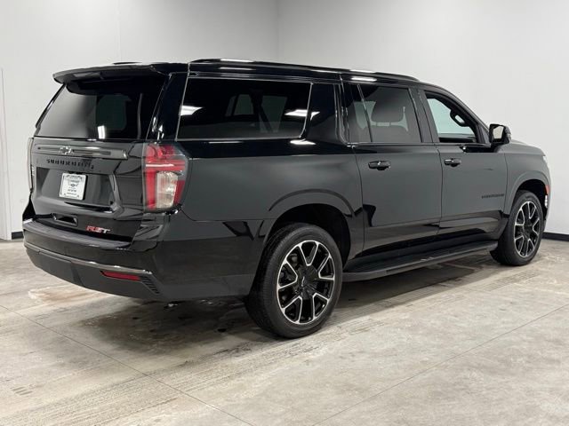 Used 2022 Chevrolet Suburban RST w/ Luxury Package image 12