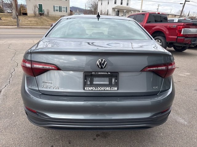 Used 2024 Volkswagen Jetta SE image 7