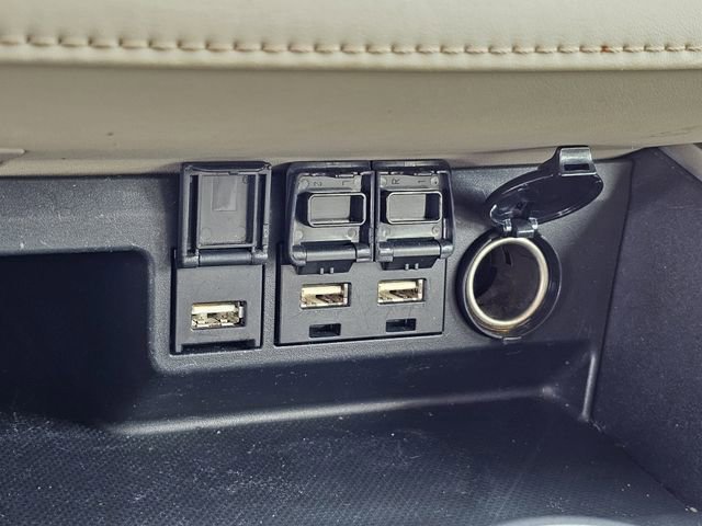 Used 2021 Toyota Highlander XLE image 23