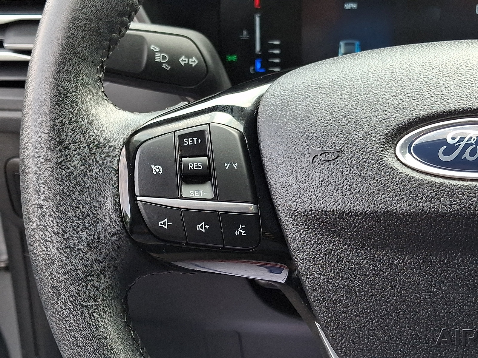 Certified 2023 Ford Escape Active AWD/4WD image 21