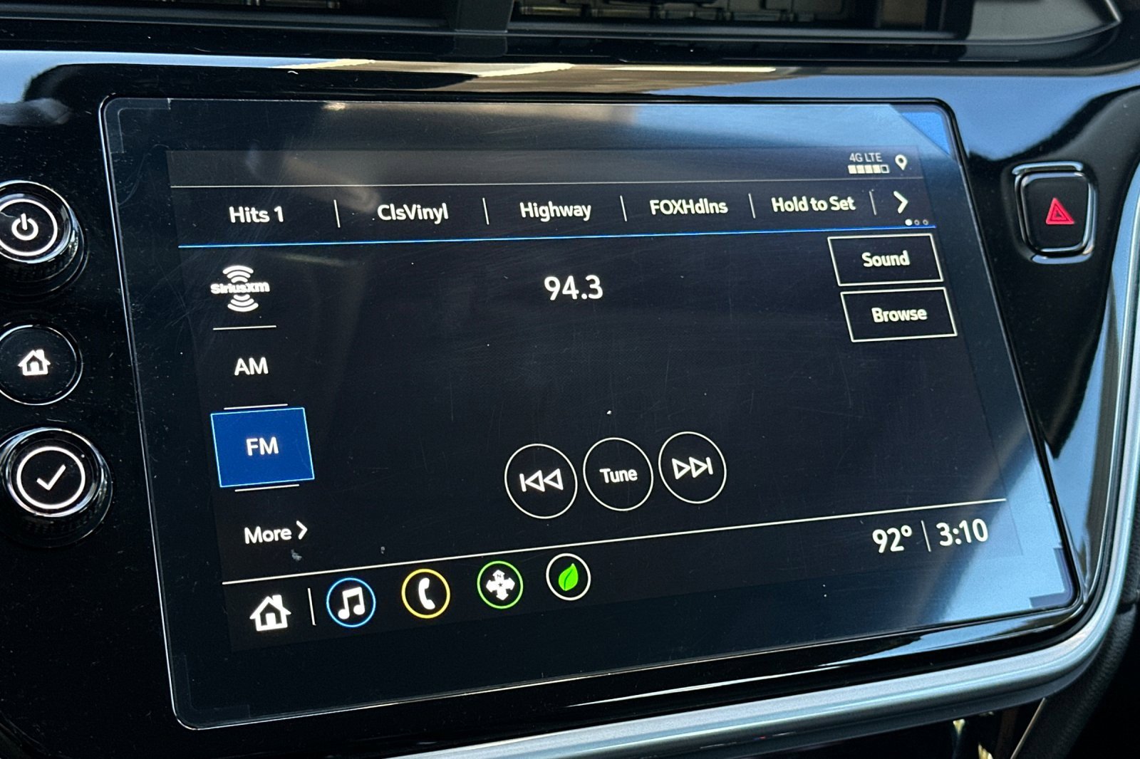 Used 2023 Chevrolet Bolt EUV Premier w/ Redline Edition image 17