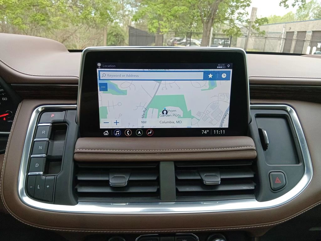 Used 2021 Chevrolet Suburban High Country image 25