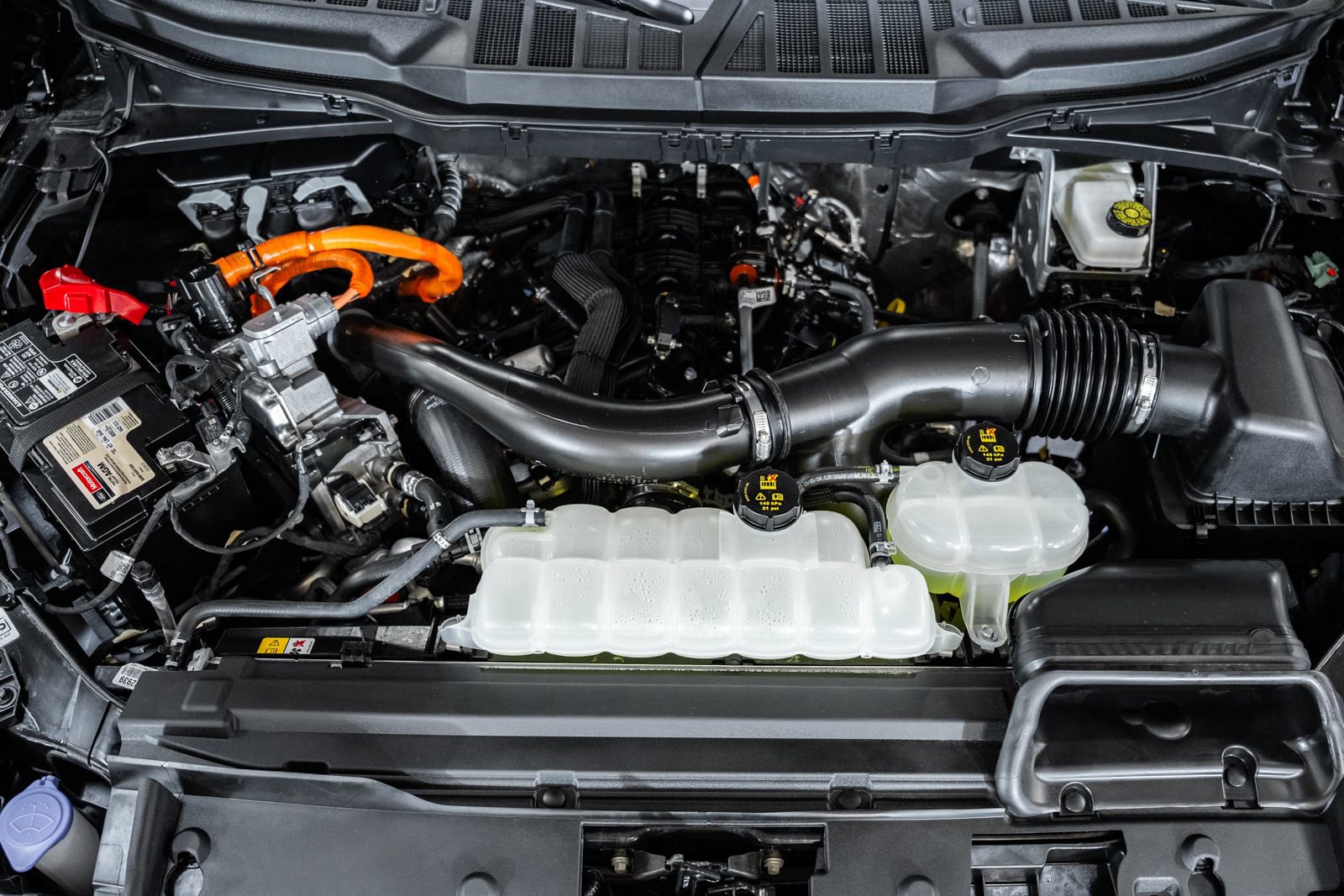 Certified 2025 Ford F150 Lariat w/ Equipment Group 502A High image 25