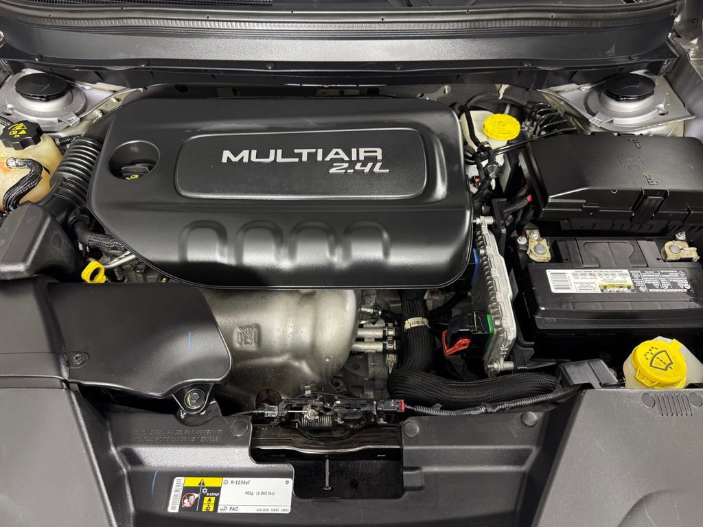 Used 2018 Jeep Cherokee Limited FWD image 9