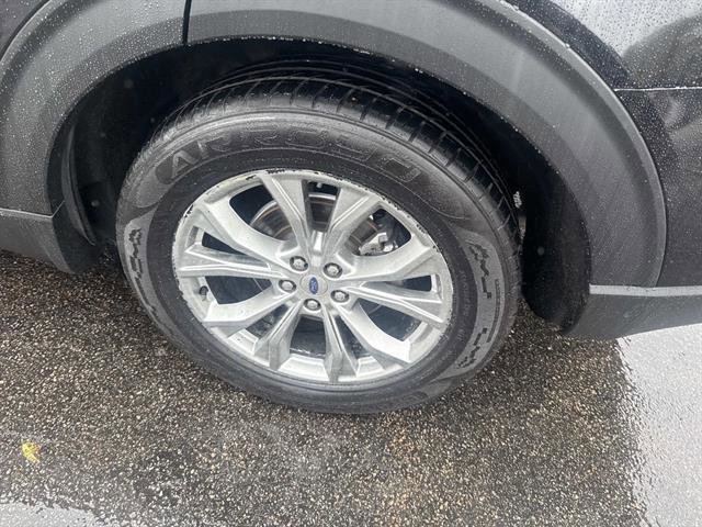Certified 2022 Ford Explorer XLT w/ Equipment Group 202A image 9