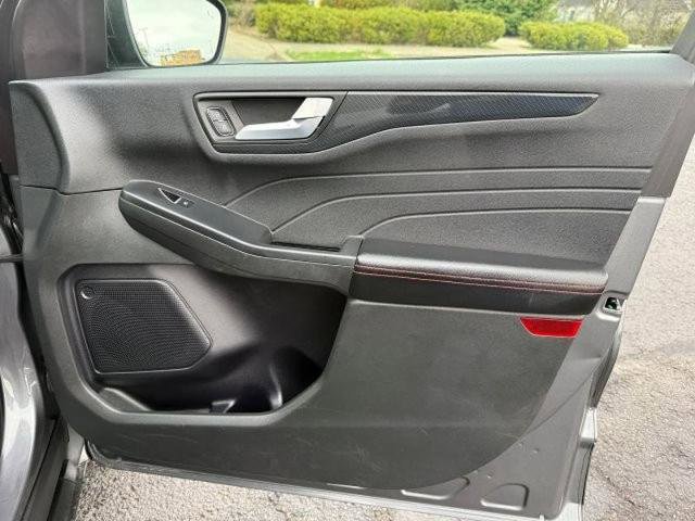 Certified 2023 Ford Escape ST-Line image 23