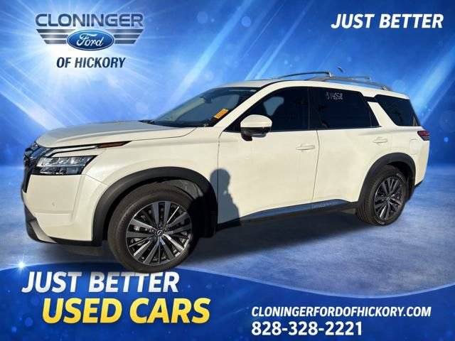 Used 2022 Nissan Pathfinder Platinum w/ Cargo Package