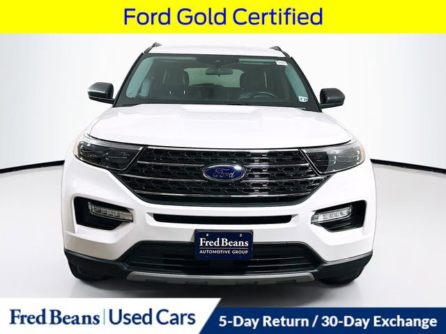 Certified 2022 Ford Explorer XLT w/ Equipment Group 202A image 2