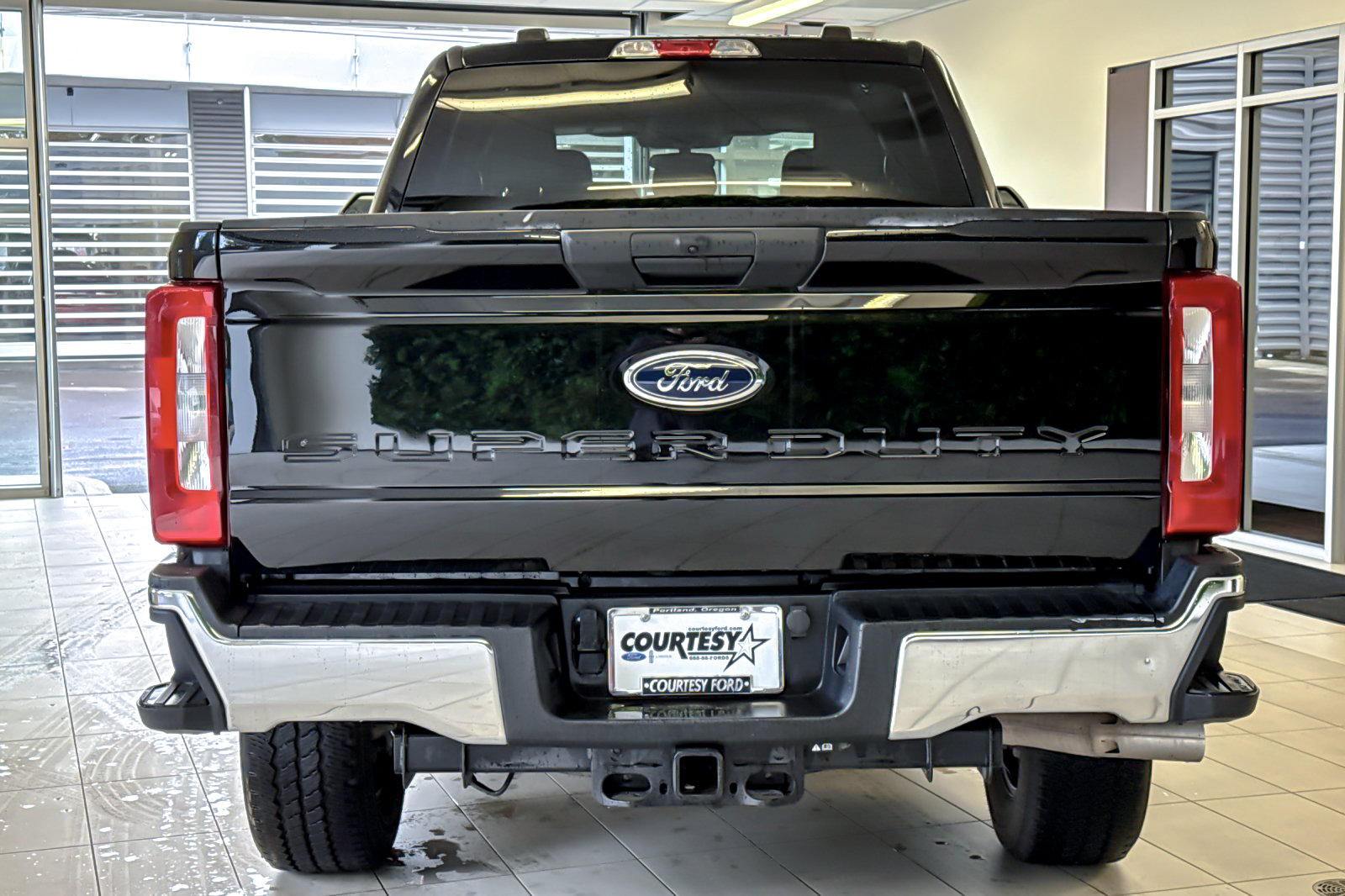 Certified 2024 Ford F350 Lariat w/ Lariat Ultimate Package AWD/4WD image 5