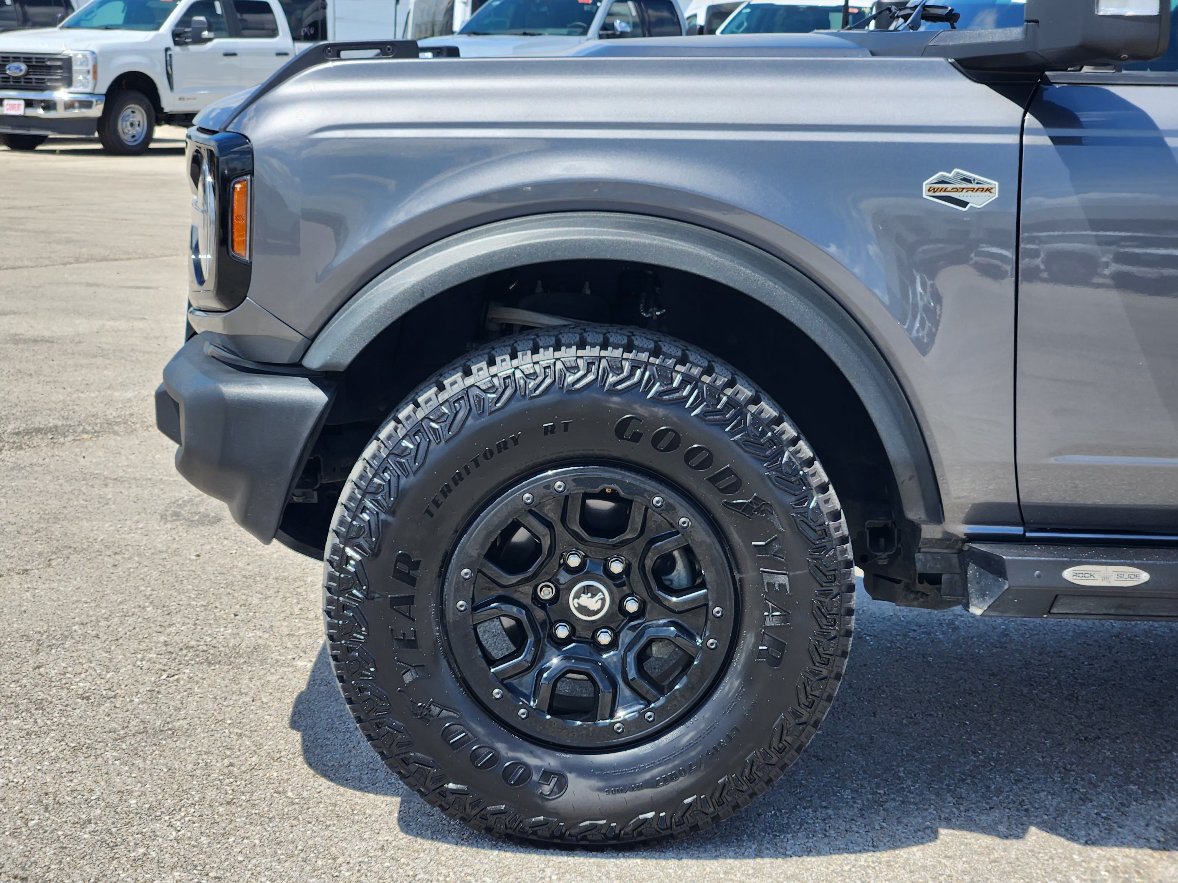 Certified 2022 Ford Bronco Wildtrak AWD/4WD image 9