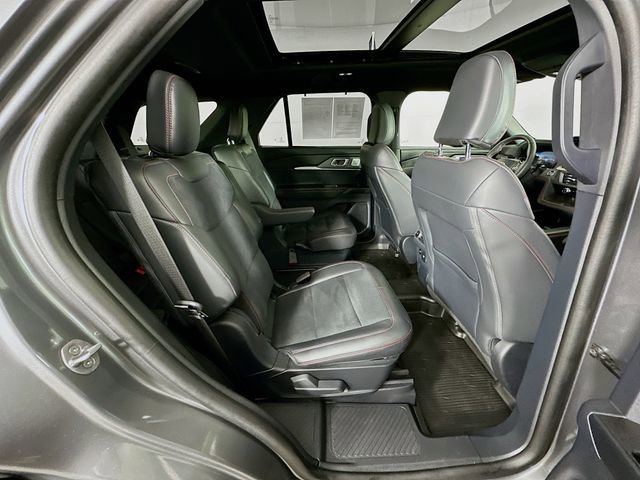 Certified 2025 Ford Explorer ST AWD/4WD image 36