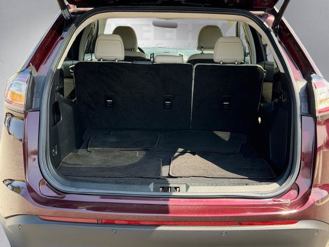 Certified 2018 Ford Edge Titanium w/ Technology Package FWD image 27