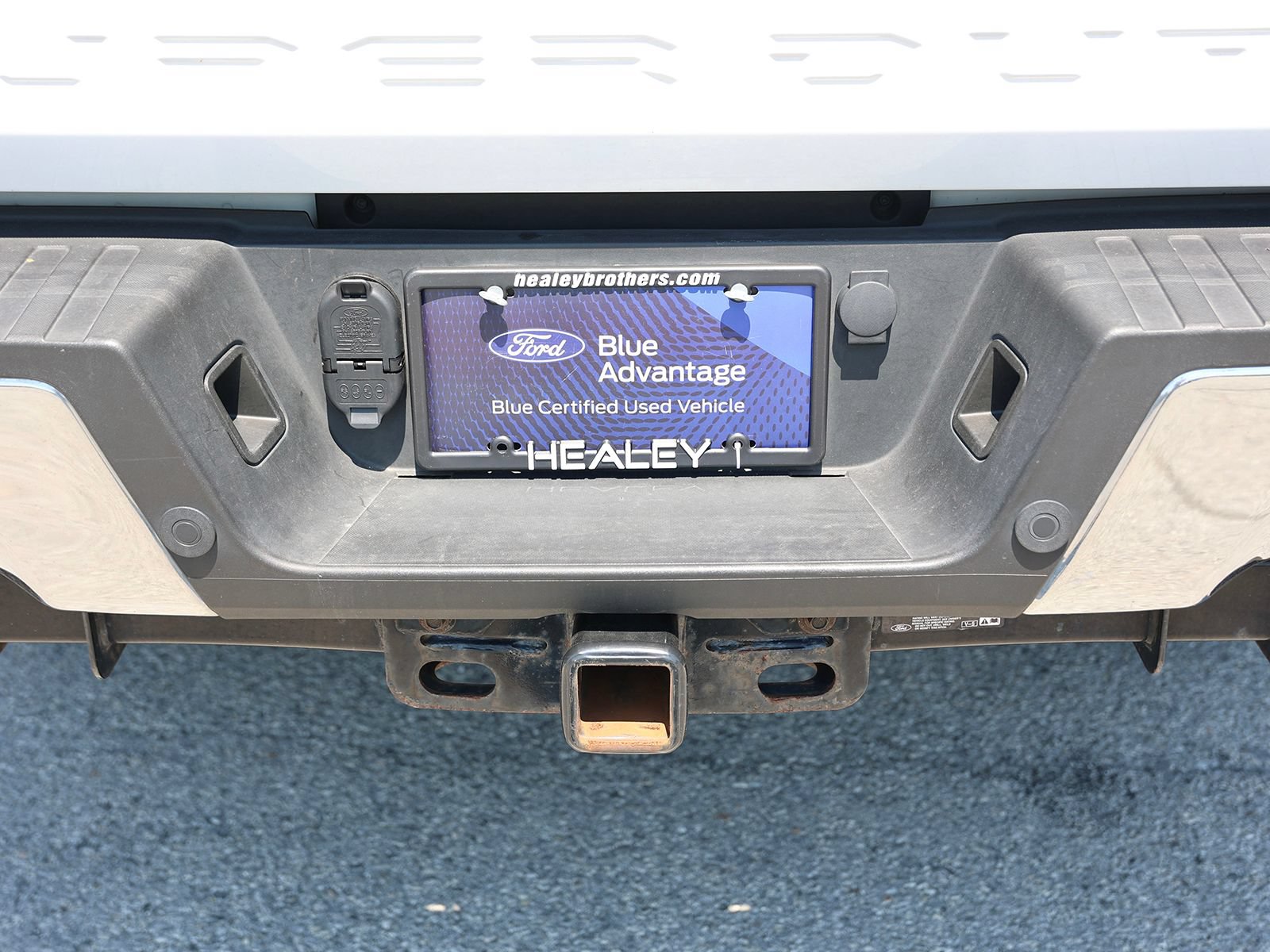Certified 2019 Ford F250 XLT w/ XLT Premium Package AWD/4WD image 14