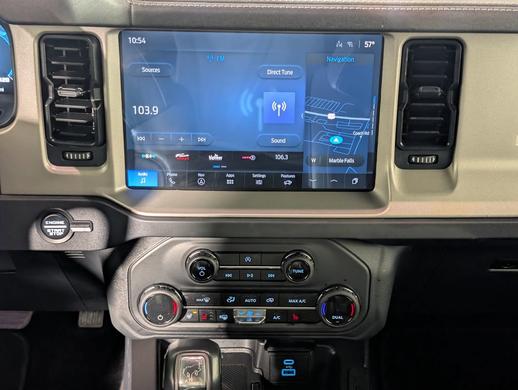 Certified 2025 Ford Bronco Outer Banks AWD/4WD image 15